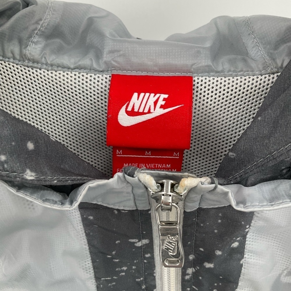 Nike Windrunner Splatter Jacket White M Euc! - image 7